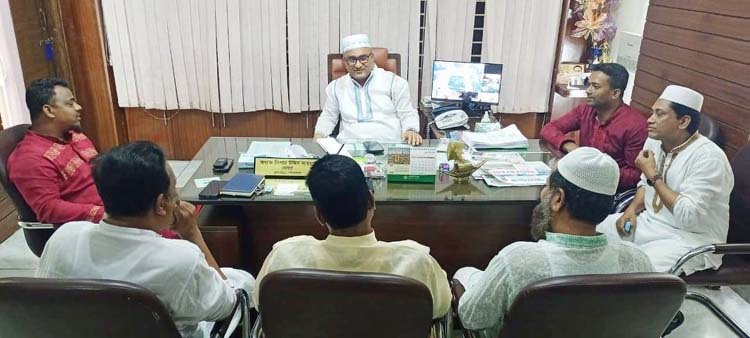 পৌর মেয়রের সাথে কুলাউড়া ব্যবসায়ী কল্যাণ সমিতির বৈঠক