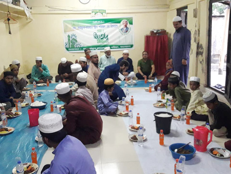 এম. সাইফুর রহমান স্মৃতি পরিষদের উদ্যোগে সেহরী-ইফতার ও দোয়া মাহফিল