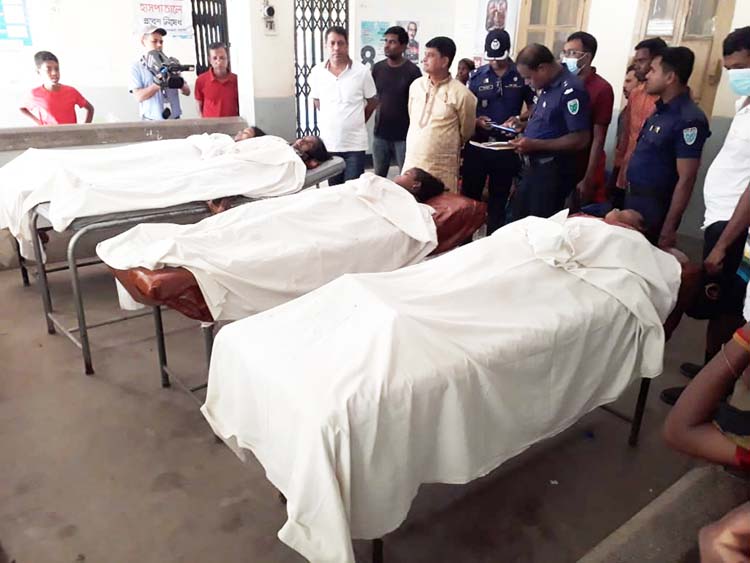 শ্রীমঙ্গলে চা-বাগানের টিলা ধসে চার নারী নিহত