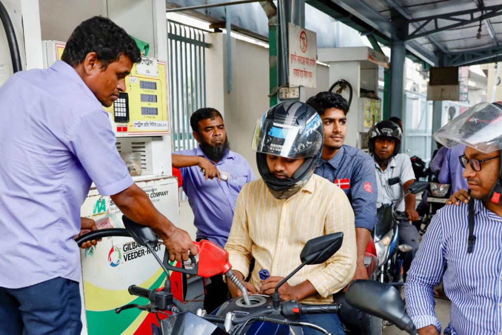 ৫ টাকা কমল জ্বালানির মূল্য, মঙ্গলবার মধ্যরাত থেকে কার্যকর