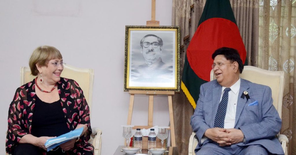 দেশে গুম নেই, স্বাধীনতায় বিধিনিষেধ নেই: ব্যাচলেটকে বললেন মোমেন