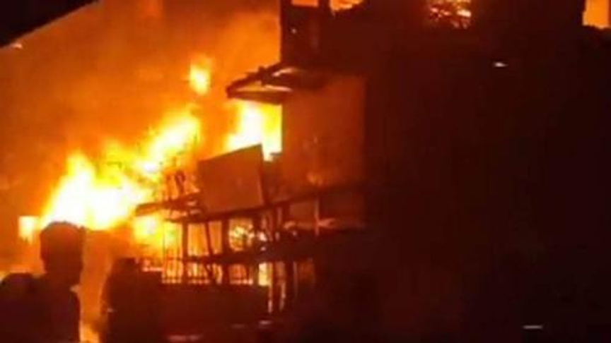 অগ্নিকাণ্ডে ২৪ বসতঘর পুড়ে ছাই