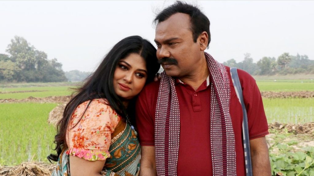 ‘ভাঙন’ সিনেমায় মৌসুমীর নায়ক বাবু