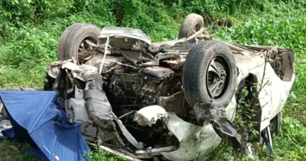 ট্রেনের ধাক্কায় নিহত ১