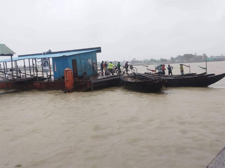 ঘূর্ণিঝড় সিত্রাং: ভোলায় ২০ হাজারের বেশি মানুষ বিপর্যস্ত