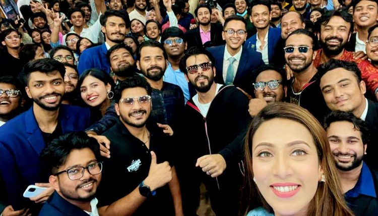 দ্বিতীয় সপ্তাহেও ‘দামাল’ এর বাজিমাত