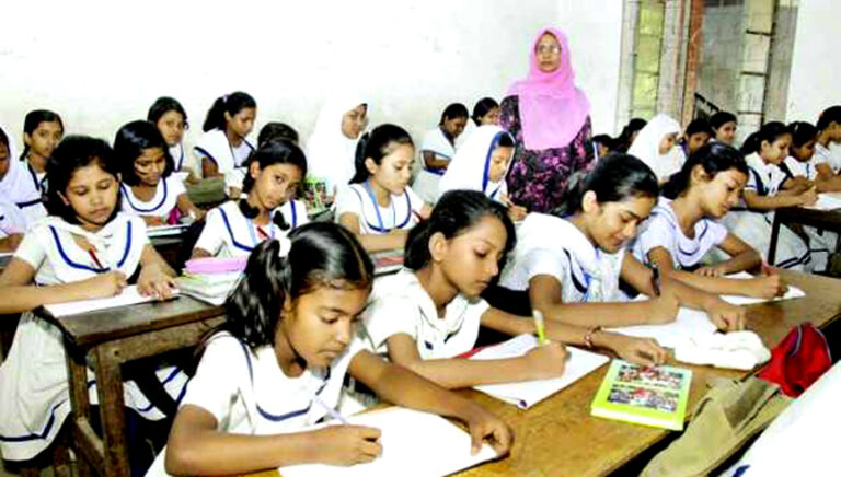 টাঙ্গাইলে সাড়ে ৪’শ প্রধান, সাড়ে ৮’শ সহকারী শিক্ষকের পদ শূন্য