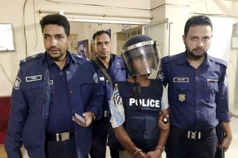 চাঁদপুরে আর্জেন্টিনাকে সাপোর্ট করা নিয়ে বিরোধে বন্ধুর হাতে বন্ধু খুন!