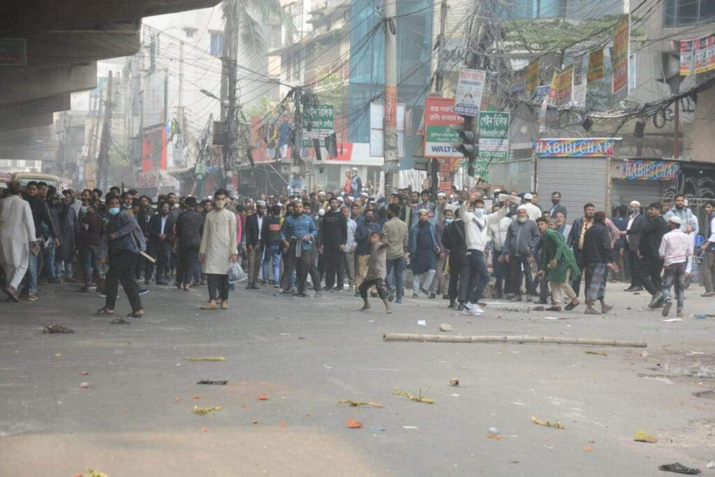 মালিবাগে গণমিছিল নিয়ে পুলিশের সঙ্গে জামায়াত-শিবিরের সংঘর্ষ