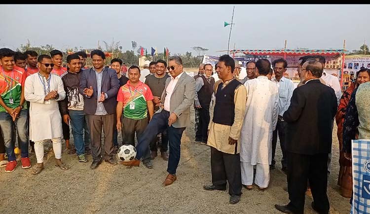 কুলাউড়ায় বীর মুক্তিযোদ্ধা শহীদ ছগির-বশির স্মৃতি ফুটবল টুর্ণামেন্টের উদ্বোধন