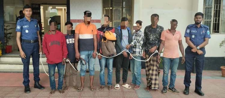রাজনগরে জুয়ার আসর থেকে ৭ জুয়ারি আটক 