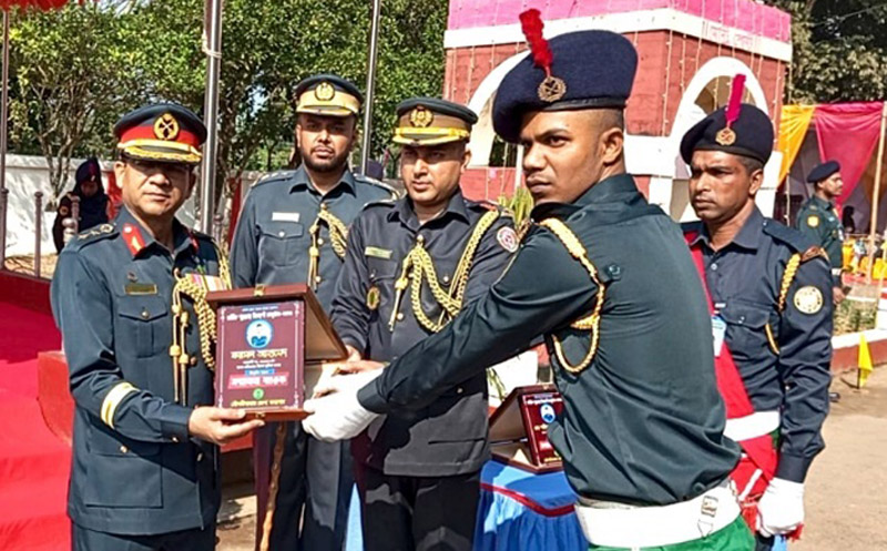 মৌলভীবাজার কারাগারে ৩ জন পেলেন শ্রেষ্ঠত্বের স্বীকৃতি