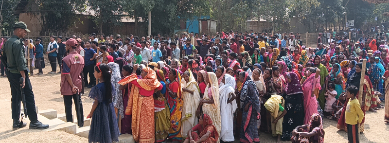 কুলাউড়ায় চা-বাগান কেন্দ্রগুলোতে ভোটারদের ছিলো উপচেপড়া ভীড়