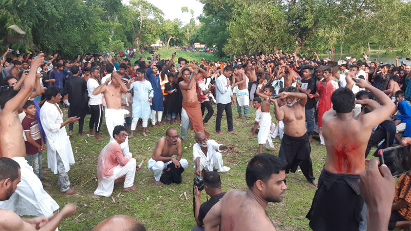  ‘হায় হোসেন হায় হোসেন’ মর্সিয়া শোক মাতমে সরব কুলাউড়ার ইমামবাড়াগুলো