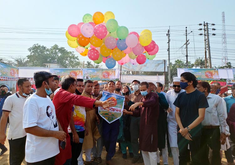 কুলাউড়ায় মুক্তির উৎসব ও সুবর্ণজয়ন্তী মেলার উদ্বোধন