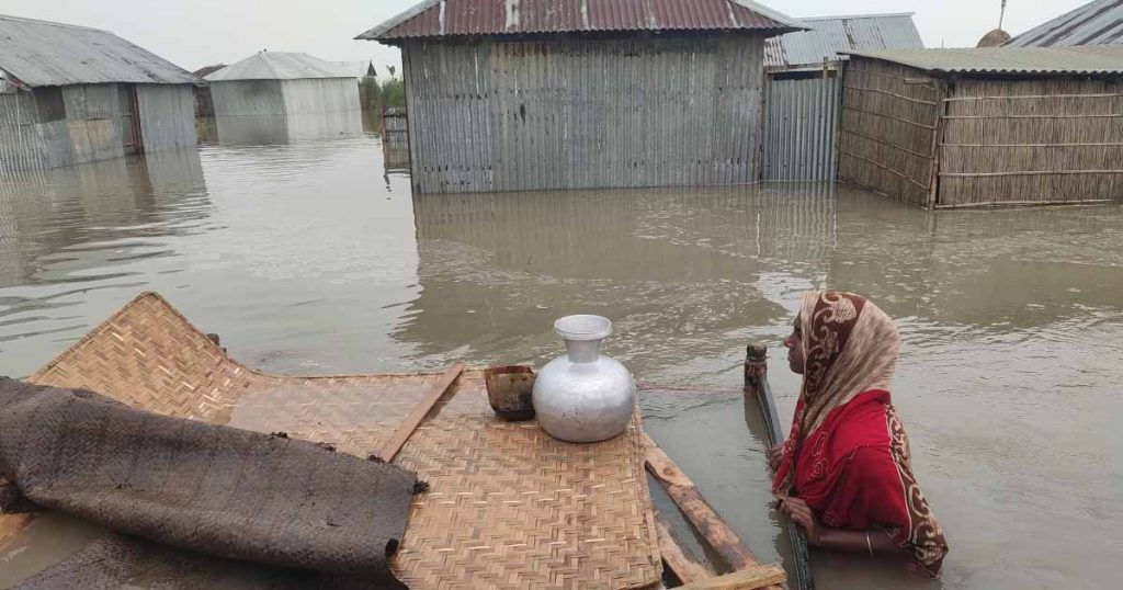 ধরলার পানি বিপদসীমার ৩ সেন্টিমিটার ওপরে