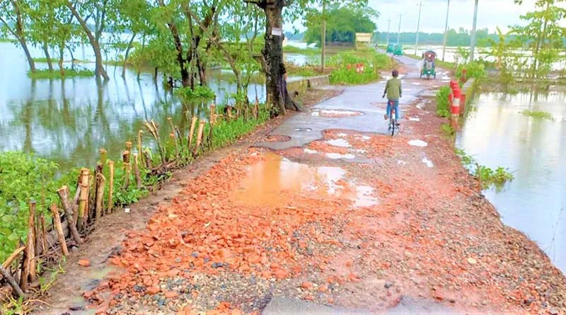 বড়লেখায় বন্যায় এলজিইডি রাস্তার ক্ষতি শত কোটি টাকা ছাড়িয়ে যাওয়ার শঙ্কা