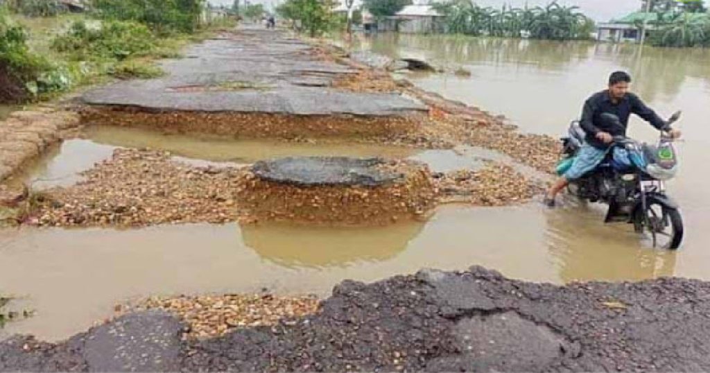 সুনামগঞ্জে ২ হাজার কিলোমিটার সড়ক ক্ষতিগ্রস্ত, ১৫০০ কোটি টাকার বেশি ক্ষতি