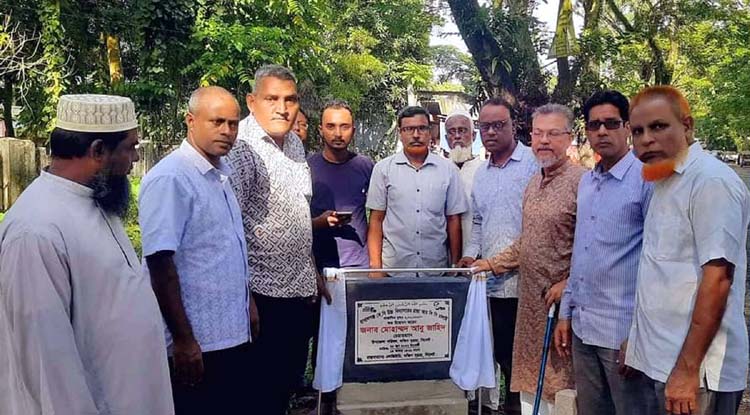 দাউদপুরে ১৩ লক্ষ টাকার কাজের উদ্বোধন করেন উপজেলা চেয়ারম্যান আবু জাহিদ