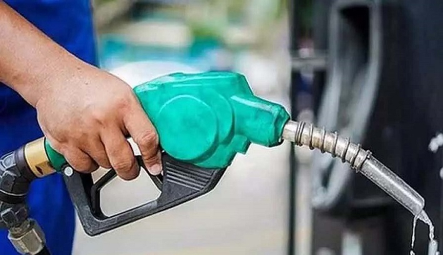 দেশে জ্বালানি তেল মজুদের পর্যাপ্ত সক্ষমতার অভাবে আপদকালীন সময়ে বিপদের শঙ্কা