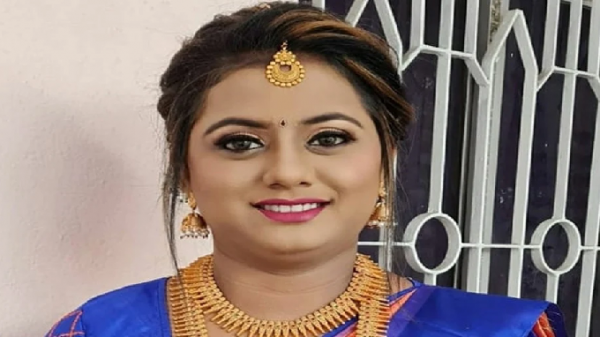 স্কুলে লিফটের দরজায় আটকে শিক্ষিকার মর্মান্তিক মৃত্যু