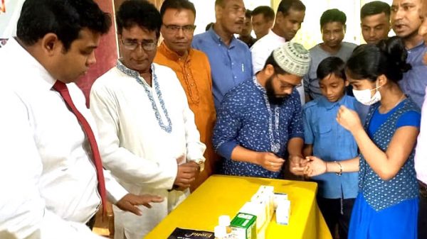 বড়লেখায় ফ্রি মেডিকেল ক্যাম্প ও ব্লাড গ্রুপিং