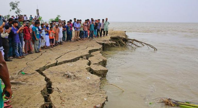 প্রচুর অর্থ ব্যয়েও ঠেকানো যাচ্ছে না নদীভাঙন