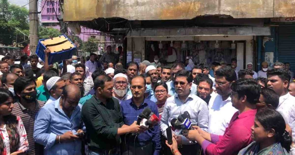 আগামী সপ্তাহ থেকে দক্ষিণ সিটির গুরুত্বপূর্ণ সড়কে হকার নয়: মেয়র তাপস