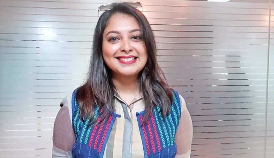 কথার ফুলঝুরি নিয়ে হাজির হচ্ছেন কোনাল