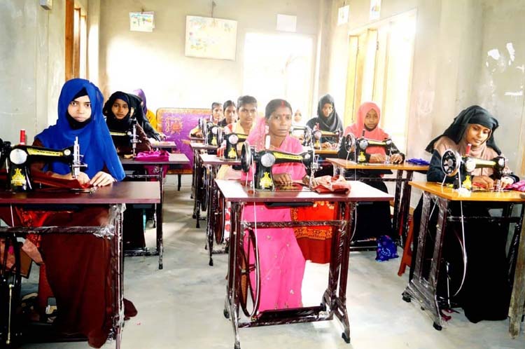 জুড়ীতে সুবিধাবঞ্চিতদের আলোর পথ  দেখাচ্ছে সানাবিল  ফাউন্ডেশন 