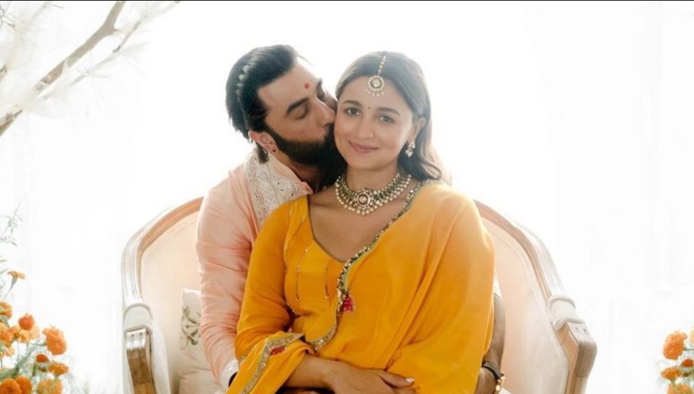 কন্যা সন্তানের মা হলেন আলিয়া