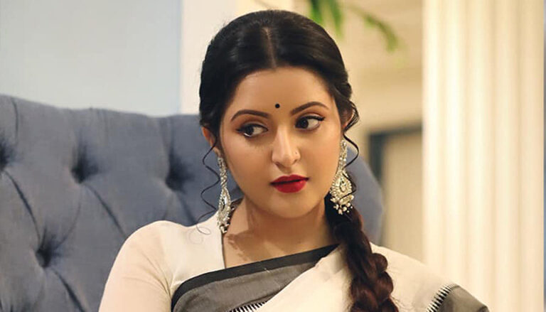 ‘নিজের জামাইকে নিয়ে সন্তুষ্ট থাকা উচিত ছিল’