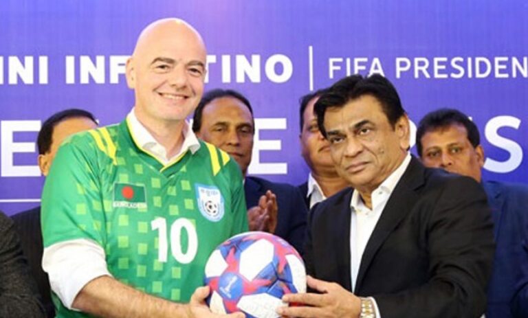টানা তৃতীয় মেয়াদে ফিফা সভাপতি হচ্ছেন ইনফান্তিনো