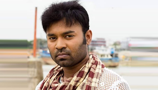 নিউ ইয়র্কে মারুফের ৪টি বাড়ি