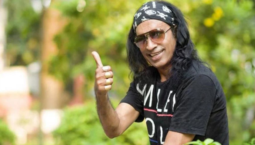 জিমে শরীর চর্চায় ব্যস্ত কুদ্দুস বয়াতি