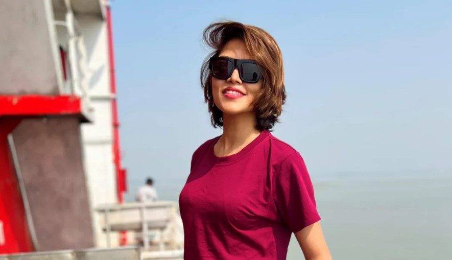 ‘রং-বাজার’ সিনেমায় পিয়া জান্নাতুল