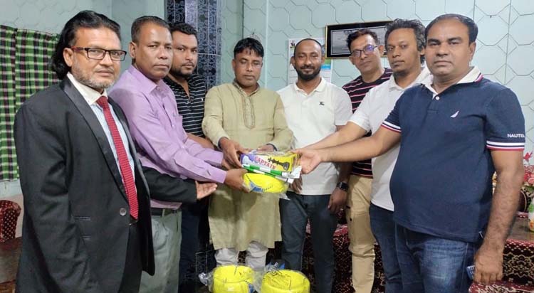 কুলাউড়ায় সুলতান মনসুরের বরাদ্দকৃত ক্রীড়া সামগ্রী বিতরণ