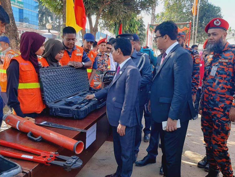 সিলেটে ফায়ার সার্ভিস ও সিভিল ডিফেন্স সপ্তাহ’র উদ্বোধন