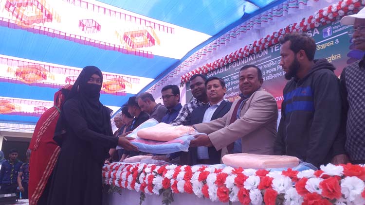 জুড়ীতে সানাবিল ফাউন্ডেশনের শিক্ষা বৃত্তি ও শীতবস্ত্র বিতরণ 