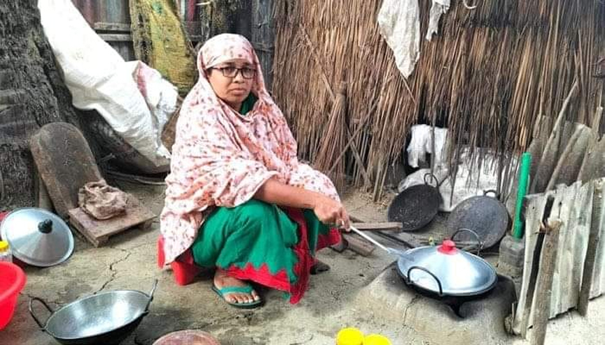 দেশের প্রথম ‘যুদ্ধশিশু’র রাষ্ট্রীয় স্বীকৃতি পেলেন সিরাজগঞ্জের মেরিনা