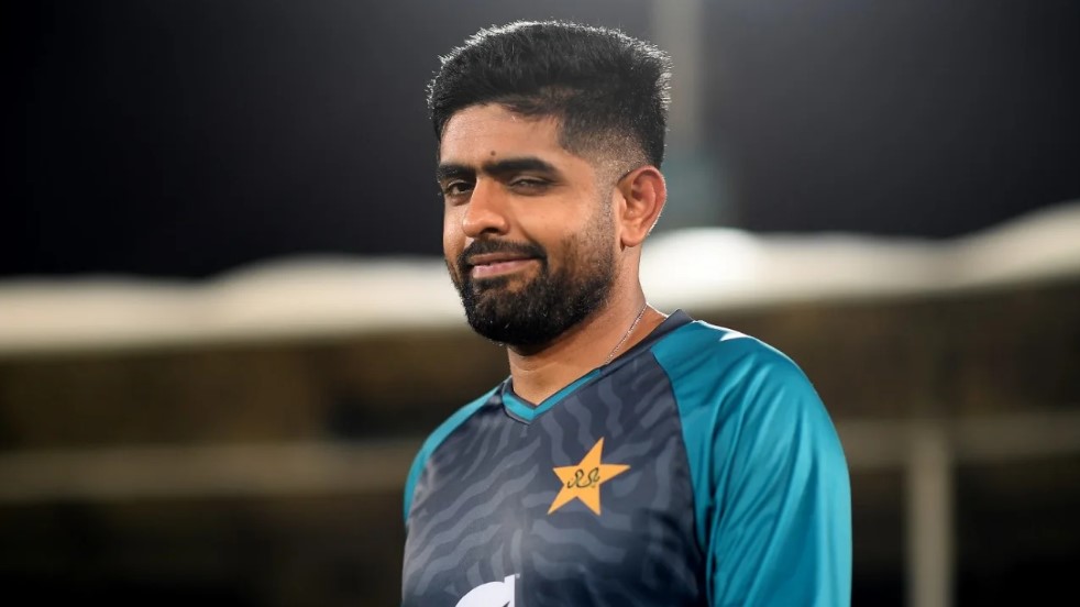 কবে বিয়ে করছেন বাবর?