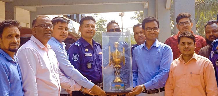 পুলিশ সুপার গোল্ড কাপ টিকেট টুর্নামেন্টে দর্শক সমাগম বাড়াতে জুড়ী-বড়লেখায় প্রচারণা