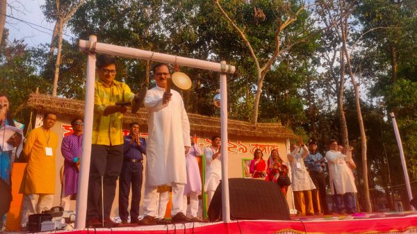 ব্যতিক্রম উৎসব ‘ফাগুয়া’: চা বাগানে এ যেন এক মিলনমেলা