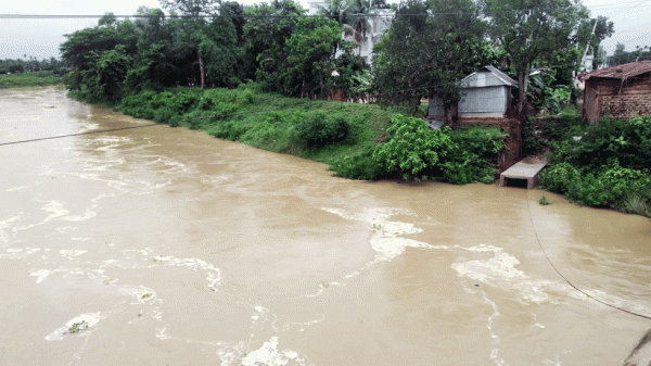 কমলগঞ্জে ধলাই নদীর পানি বৃদ্ধি, বন্যার আশংকা