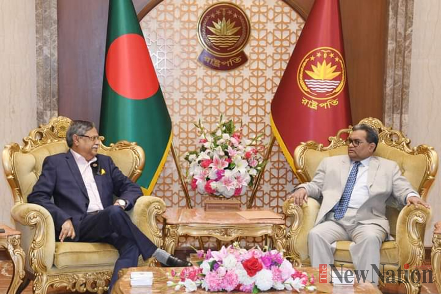রাষ্ট্রপতির সঙ্গে প্রধান বিচারপতির সৌজন্য সাক্ষাৎ
