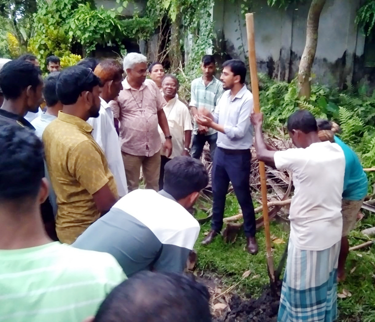 কুলাউড়ায় দীর্ঘদিনের জমির বিরোধ নিষ্পত্তি করলো প্রশাসন