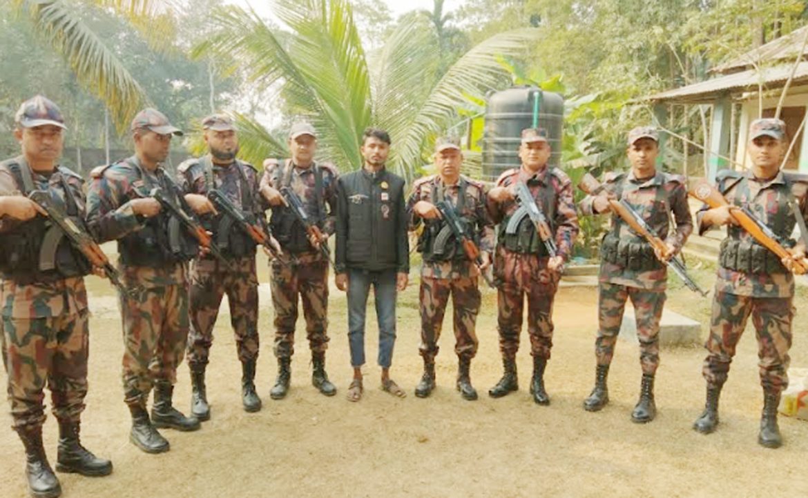 জুড়ীতে ভারতীয় নাগরিক আটক করেছে ৫২ বিজিবি