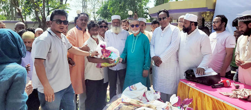 কুলাউড়ায় জবেদা রউফ ফাউন্ডেশনের ঈদ সামগ্রী বিতরণ