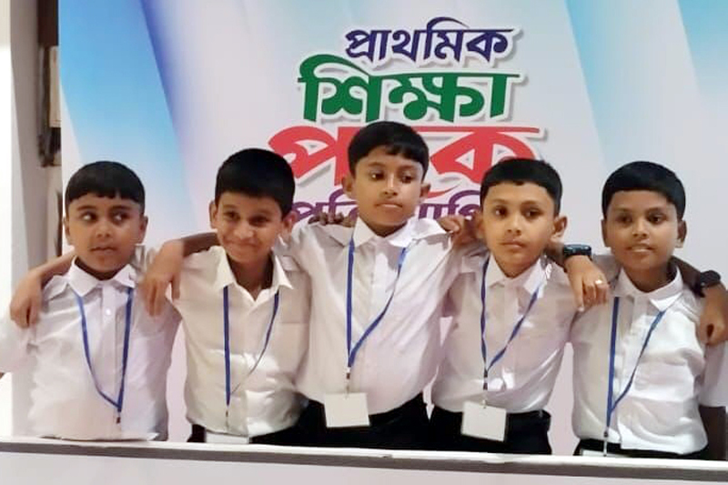 দেশ সেরা কুলাউড়ার ৫ ক্ষুদে বিতার্কিক