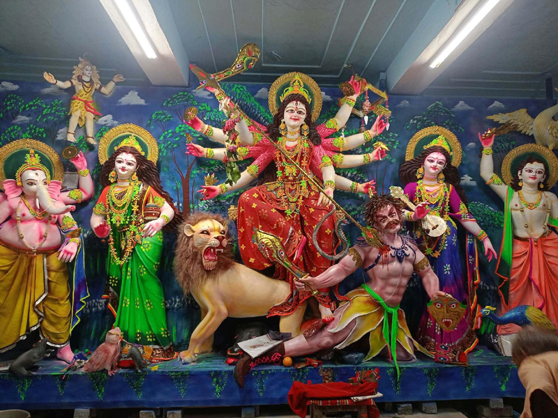 বেতাগীতে ৩৪টি পূজামন্ডবে শান্তিপূর্নভাবে পালিত হচ্ছে শারদীয় দুর্গোৎসব 